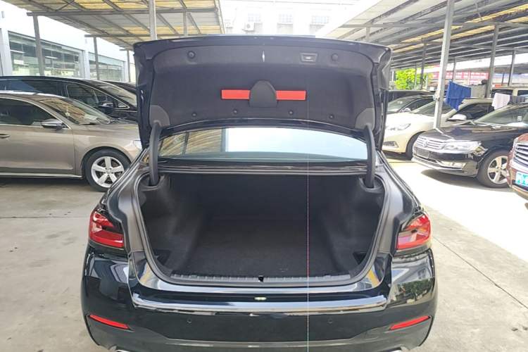 Used BMW 5 Series 2021 530Li Leading Model M Sport Package Trunk