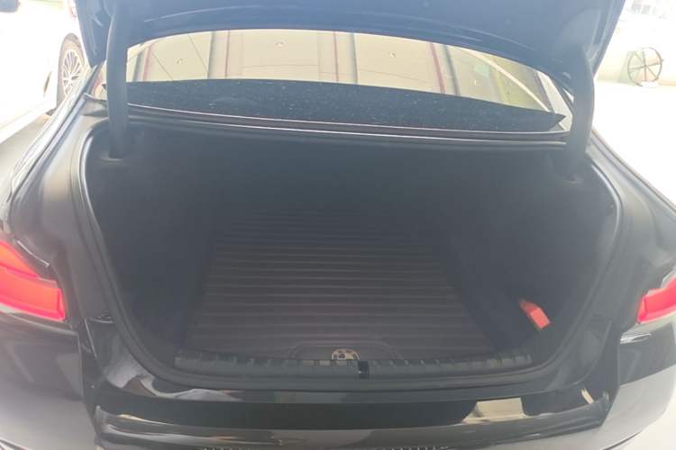 Used BMW 5 Series 2021 530Li Leading Model M Sport Package Trunk