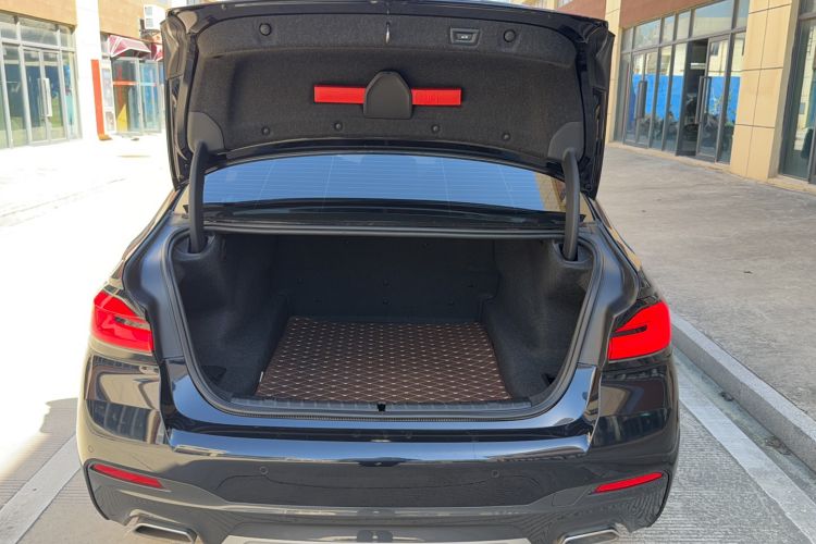 Used BMW 5 Series 2021 530Li Leading Model M Sport Package Trunk