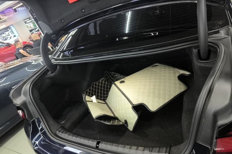 Used BMW 5 Series 2021 530Li Leading Model M Sport Package Trunk