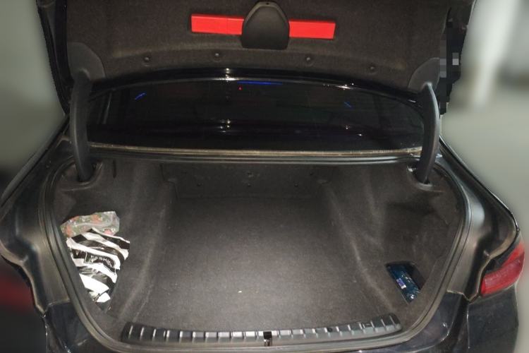 Used BMW 5 Series 2021 525Li M Sport Package Trunk