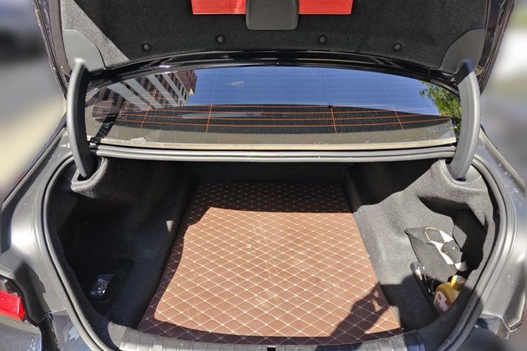 Used BMW 5 Series 2021 530Li Luxury Edition M Sport Package Trunk
