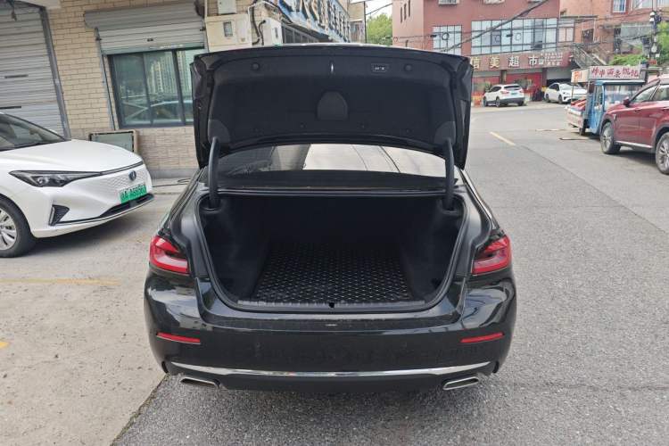 Used BMW 5 Series 2021 530Li Leading Luxury Package Trunk