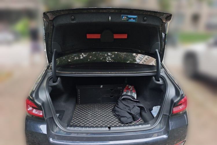 Used BMW 5 Series 2021 525Li M Sport Package Trunk