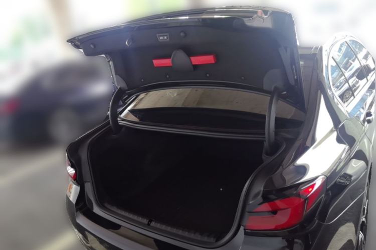 Used BMW 5 Series 2021 530Li Luxury Edition M Sport Package Trunk