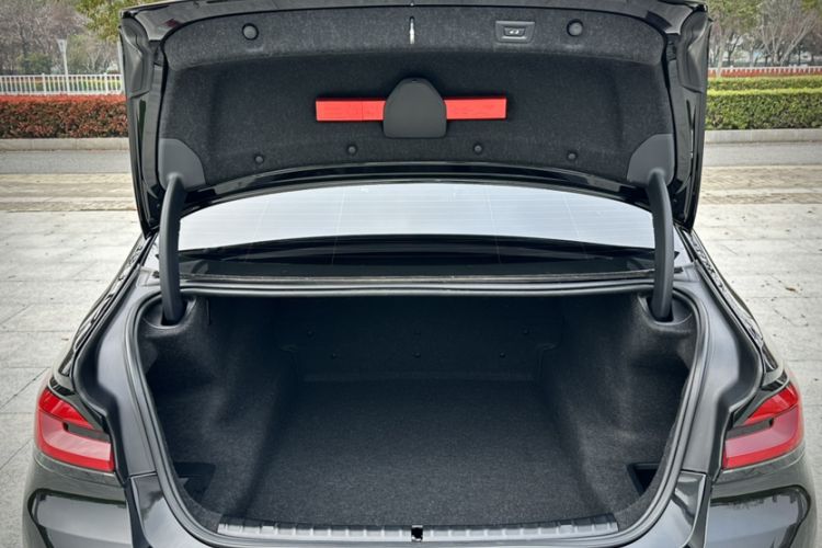 Used BMW 5 Series 2021 525Li Luxury Package Trunk
