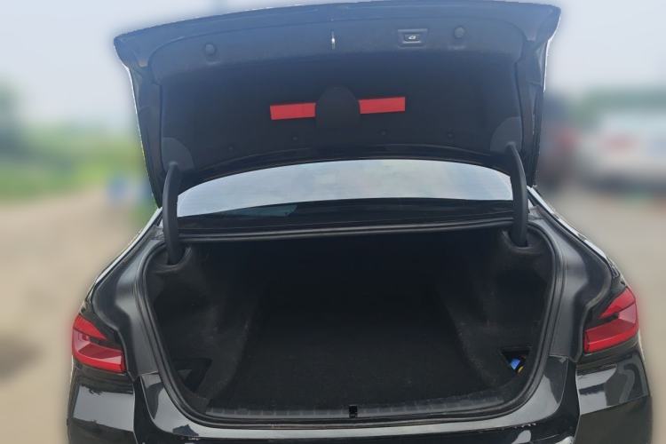 Used BMW 5 Series 2021 525Li M Sport Package Trunk