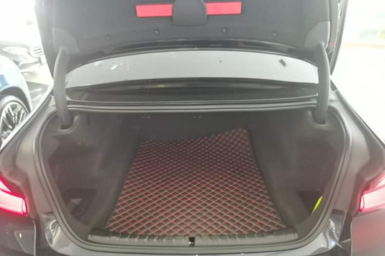Used BMW 5 Series 2021 Facelifted 525Li M Sport Package Trunk