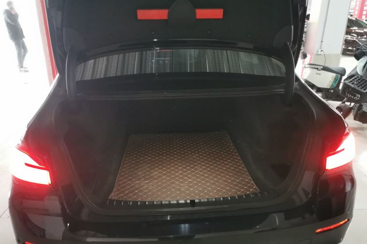 Used BMW 5 Series 2021 530Li Luxury Edition Premium Package Trunk