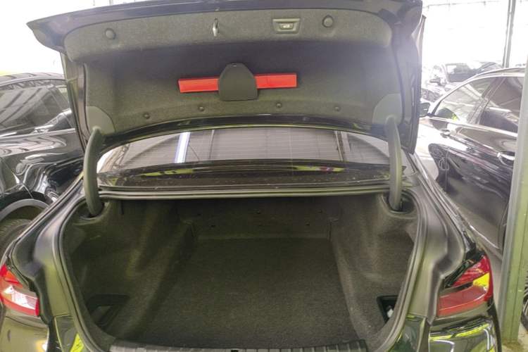 Used BMW 5 Series 2021 525Li M Sport Package Trunk