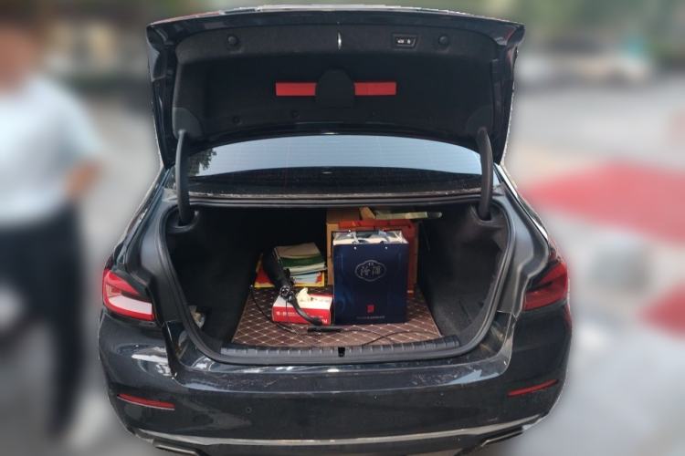 Used BMW 5 Series 2021 Restyled 530Li Leading Edition Luxury Package Trunk