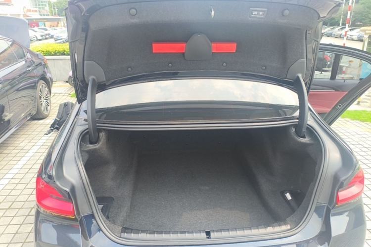 Used BMW 5 Series 2021 530Li Luxury Edition M Sport Package Trunk