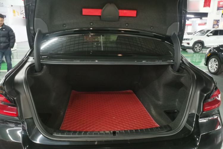 Used BMW 5 Series 2021 525Li M Sport Package Trunk