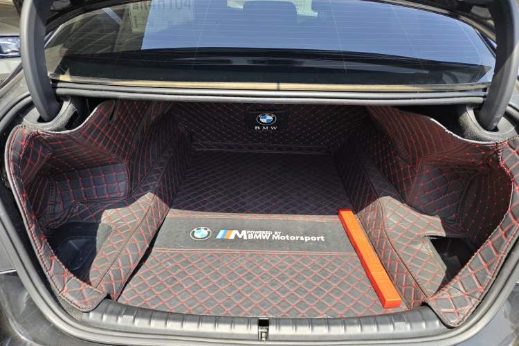 Used BMW 5 Series 2021 525Li M Sport Package Trunk