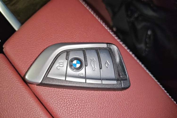 Used BMW 5 Series 2021 525Li M Sport Package Vehicle Key