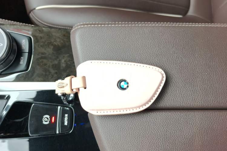 Used BMW 5 Series 2021 525Li M Sport Package Vehicle Key
