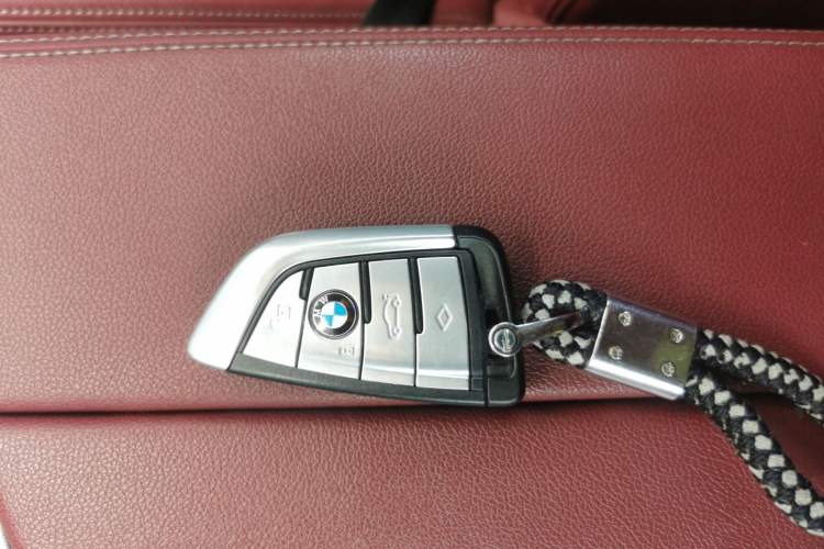 Used BMW 5 Series 2021 525Li M Sport Package Vehicle Key