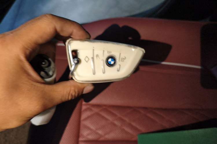 Used BMW 5 Series 2021 525Li M Sport Package Vehicle Key