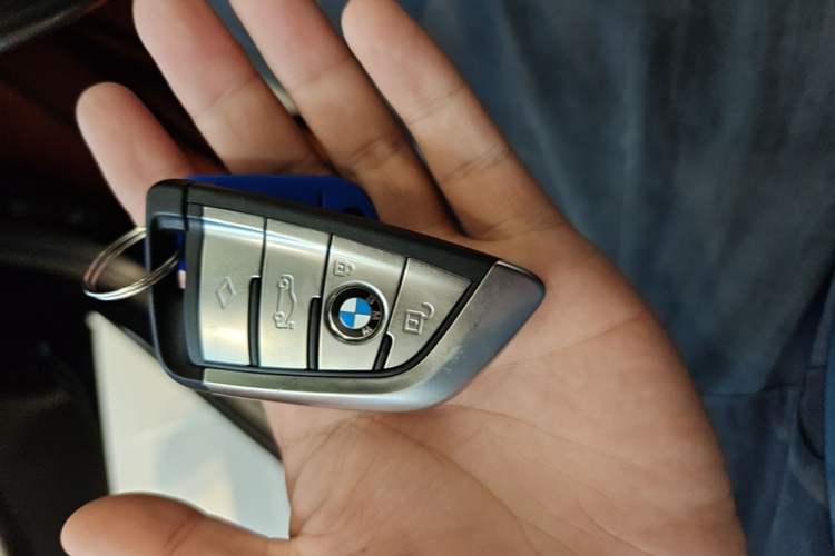 Used BMW 5 Series 2021 525Li M Sport Package Vehicle Key