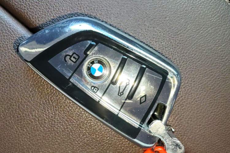 Used BMW 5 Series 2021 525Li M Sport Package Vehicle Key