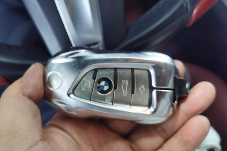 Used BMW 5 Series 2021 525Li M Sport Package Vehicle Key