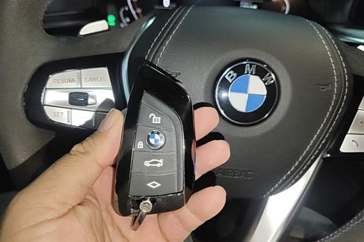 Used BMW 5 Series 2021 530Li Leading Luxury Package Vehicle Key