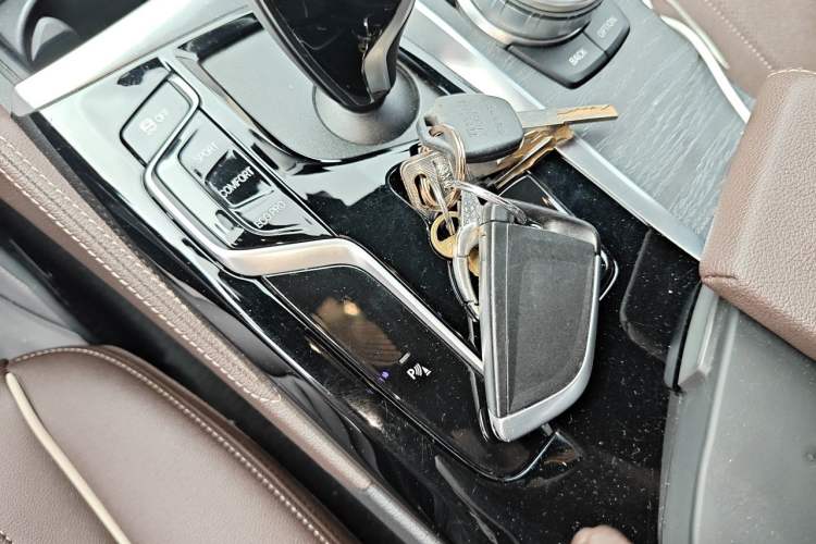Used BMW 5 Series 2021 530Li xDrive M Sport Package Vehicle Key