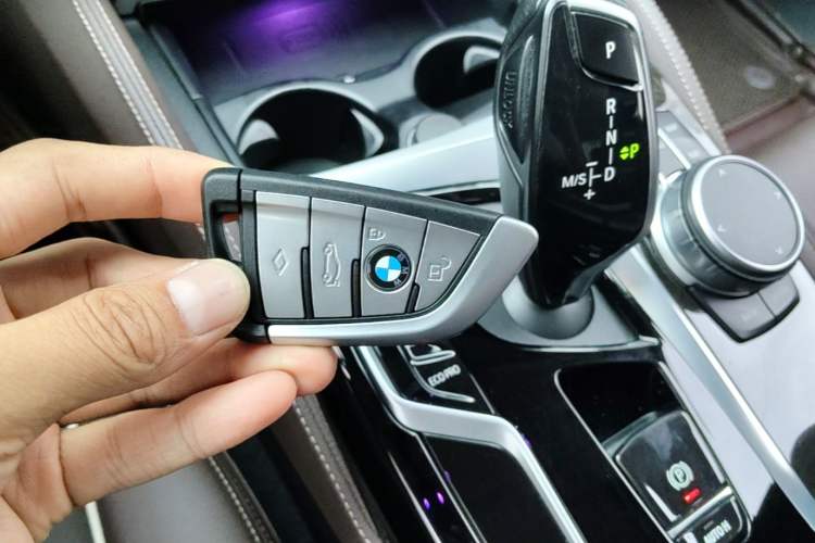 Used BMW 5 Series 2021 525Li Luxury Package Vehicle Key