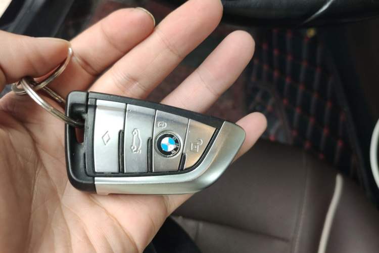 Used BMW 5 Series 2021 Restyled 530Li Leading Edition Luxury Package Vehicle Key