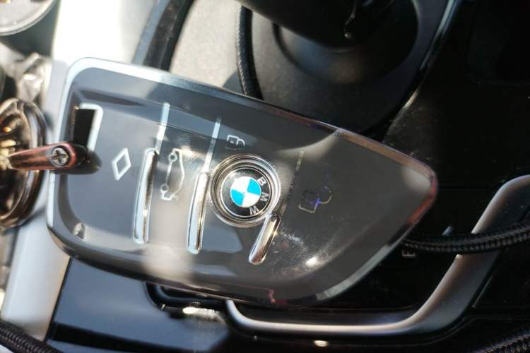 Used BMW 5 Series 2021 Restyled 530Li Leading Edition Luxury Package Vehicle Key
