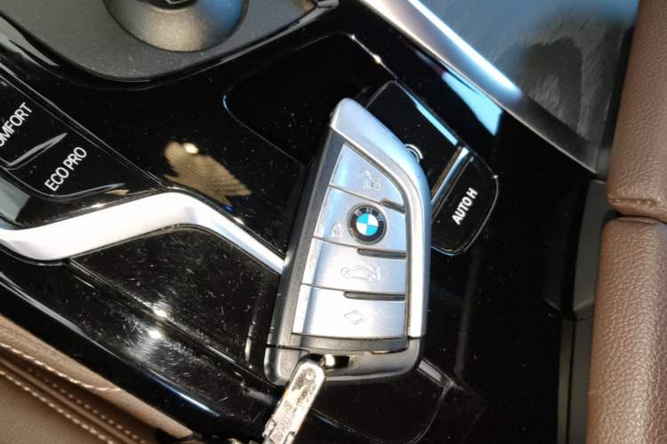 Used BMW 5 Series 2021 530Li Leading Model M Sport Package Vehicle Key