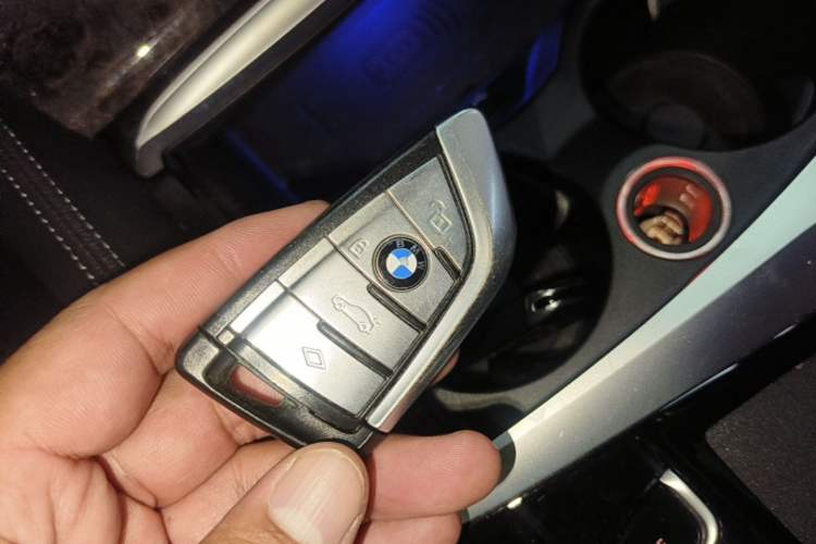 Used BMW 5 Series 2021 525Li M Sport Package Vehicle Key