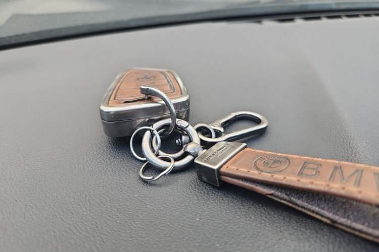 Used BMW 5 Series 2021 530Li xDrive M Sport Package Vehicle Key