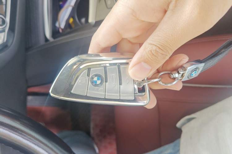 Used BMW 5 Series 2021 530Li Leading Model M Sport Package Vehicle Key