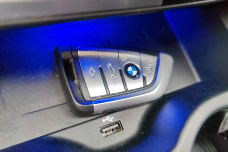 Used BMW 5 Series 2021 525Li Luxury Package Vehicle Key