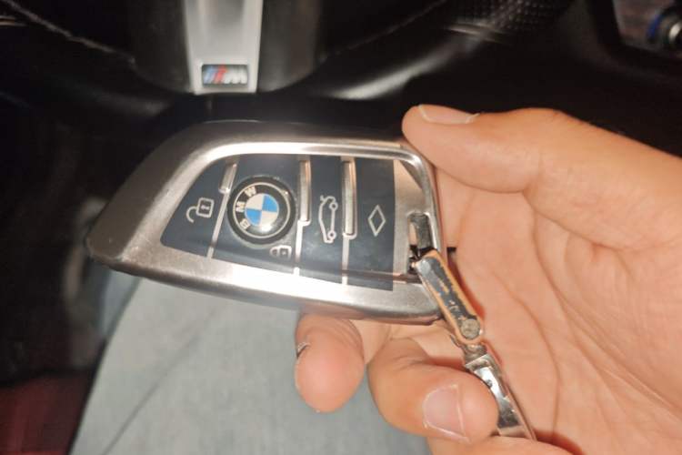 Used BMW 5 Series 2021 525Li M Sport Package Vehicle Key