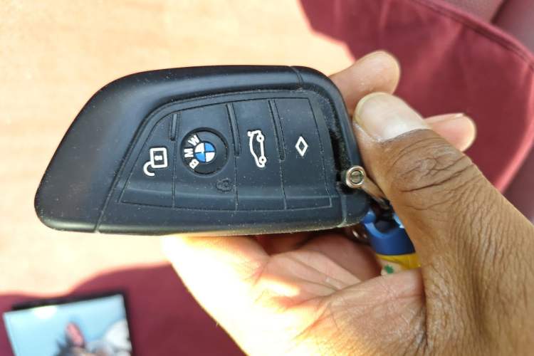 Used BMW 5 Series 2021 530Li Luxury Edition M Sport Package Vehicle Key