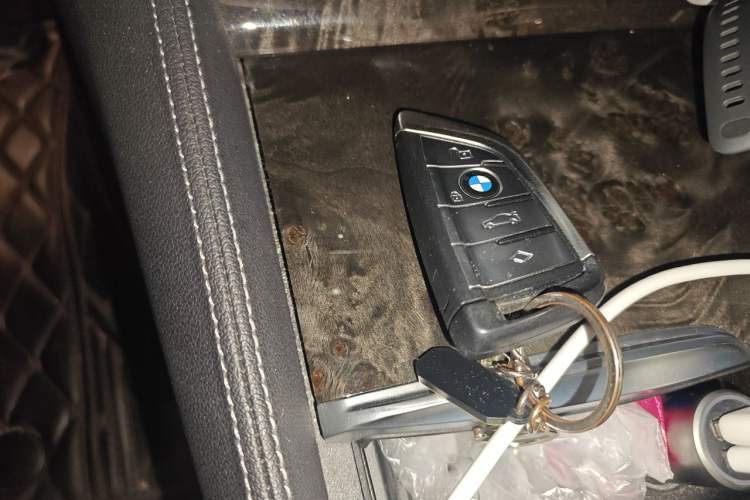 Used BMW 5 Series 2021 530Li Leading Model M Sport Package Vehicle Key