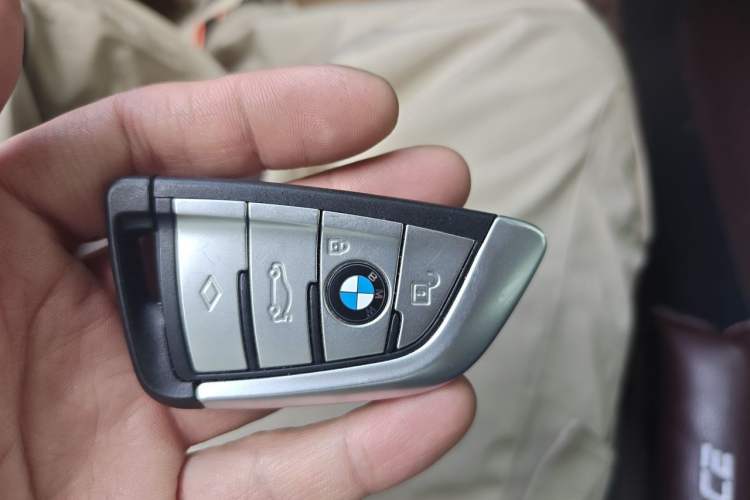 Used BMW 5 Series 2021 525Li Luxury Package Vehicle Key