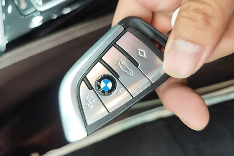 Used BMW 5 Series 2021 525Li Luxury Package Vehicle Key