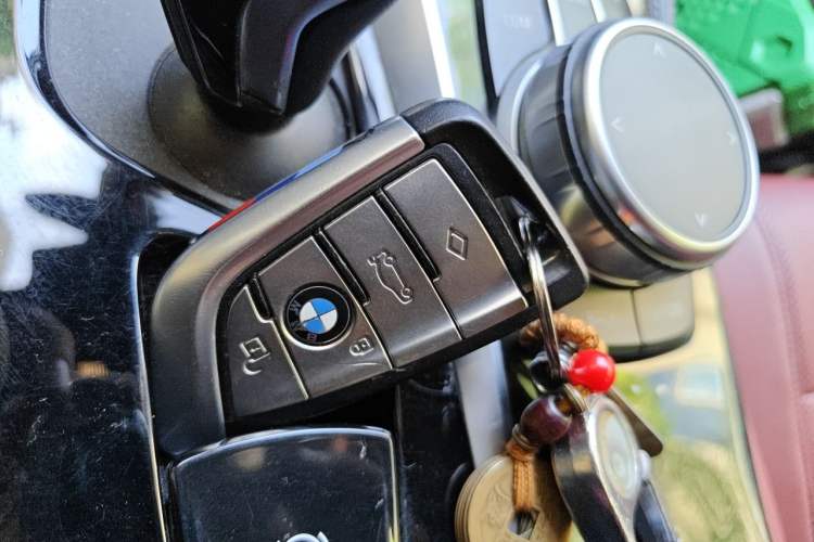 Used BMW 5 Series 2021 Facelifted 525Li M Sport Package Vehicle Key