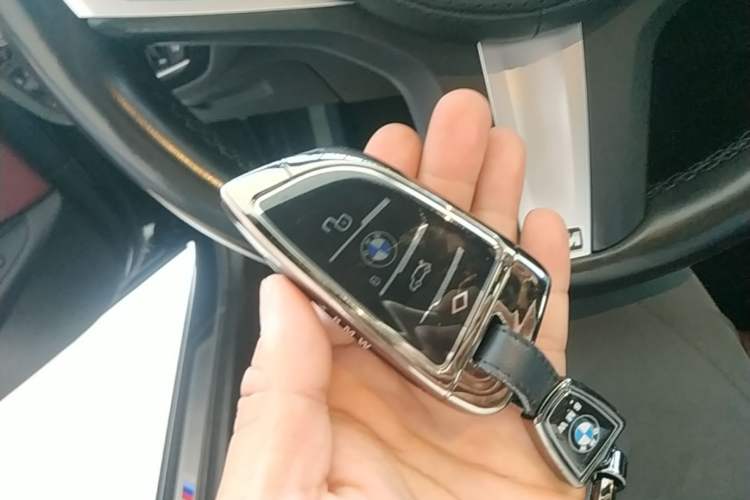 Used BMW 5 Series 2021 530Li xDrive M Sport Package Vehicle Key