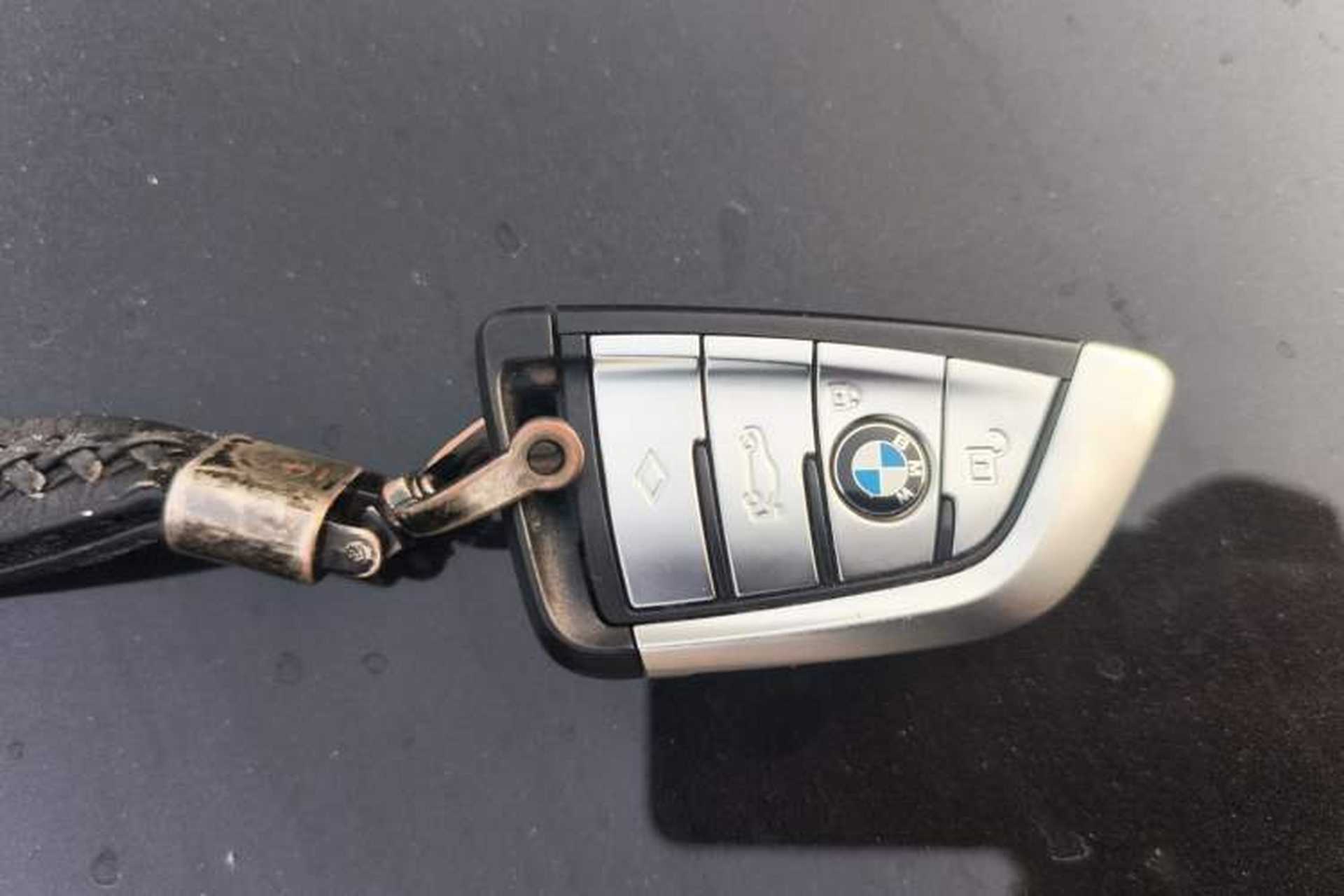 Used BMW 5 Series 2021 Restyled 530Li Leading Edition Luxury Package Vehicle Key