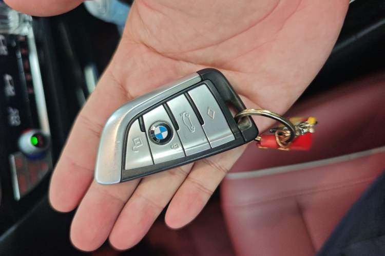 Used BMW 5 Series 2021 525Li M Sport Package Vehicle Key