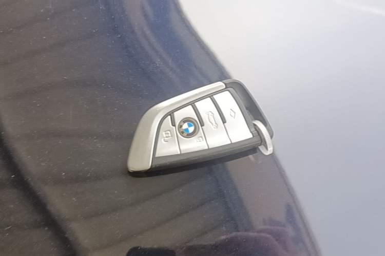 Used BMW 5 Series 2021 530Li Luxury Edition Premium Package Vehicle Key