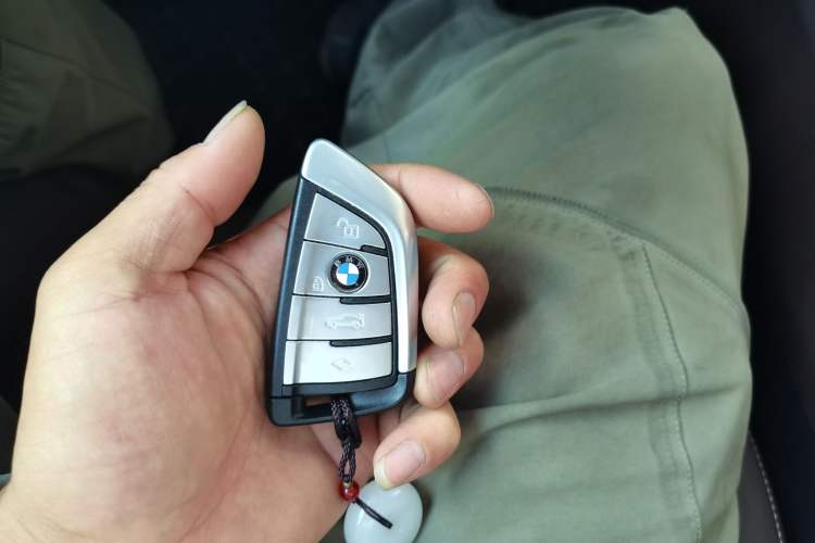 Used BMW 5 Series 2021 525Li Luxury Package Vehicle Key