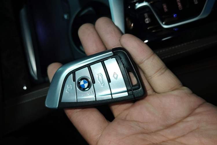 Used BMW 5 Series 2021 525Li Luxury Package Vehicle Key