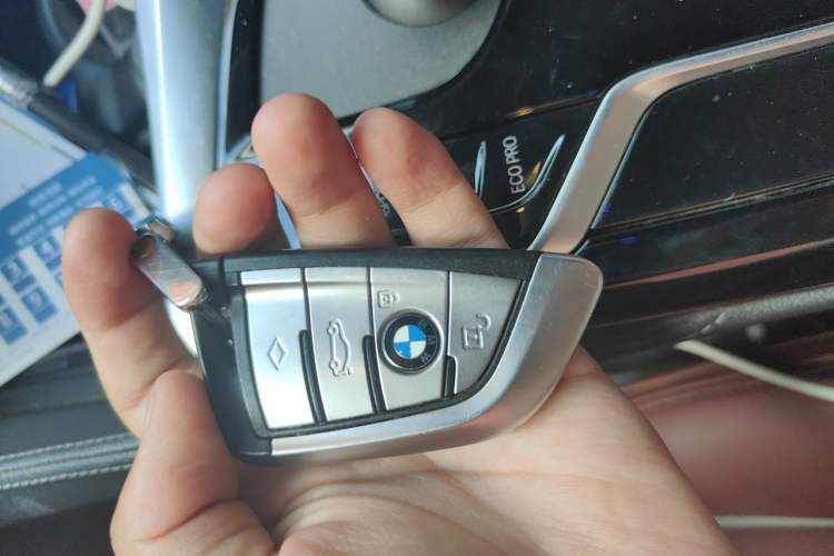 Used BMW 5 Series 2021 530Li Leading Luxury Package Vehicle Key