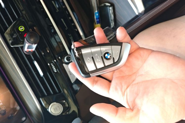 Used BMW 5 Series 2021 530Li Leading Luxury Package Vehicle Key