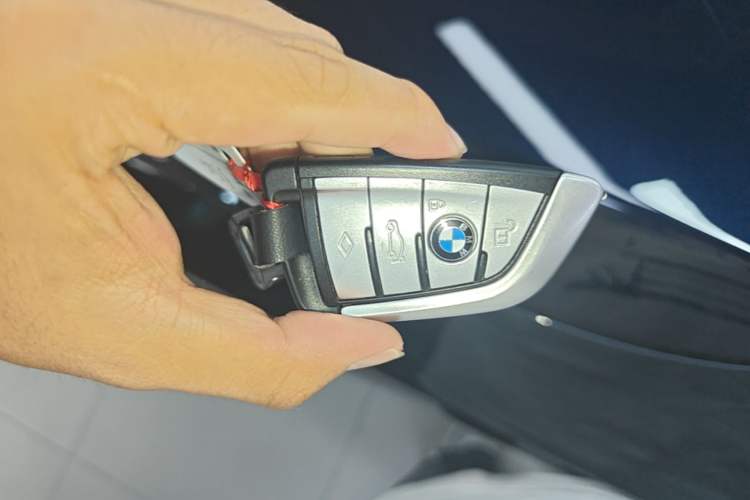 Used BMW 5 Series 2021 530Li Leading Model M Sport Package Vehicle Key